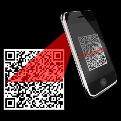 Un celular escanea un código QR